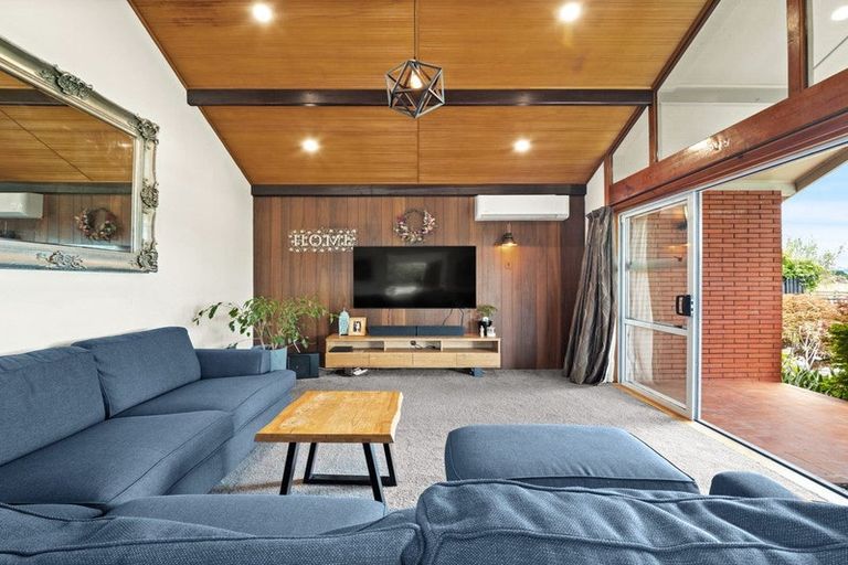 Photo of property in 43 Mure Street, Mosgiel, 9024