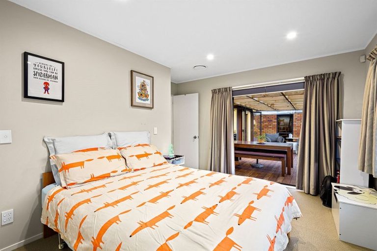 Photo of property in 2/69 Nile Road, Milford, Auckland, 0620