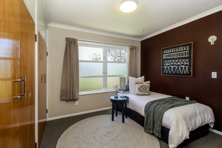 Photo of property in 15 Wyatt Avenue, Onekawa, Napier, 4110