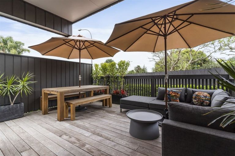 Photo of property in 122a Moore Street, Howick, Auckland, 2014