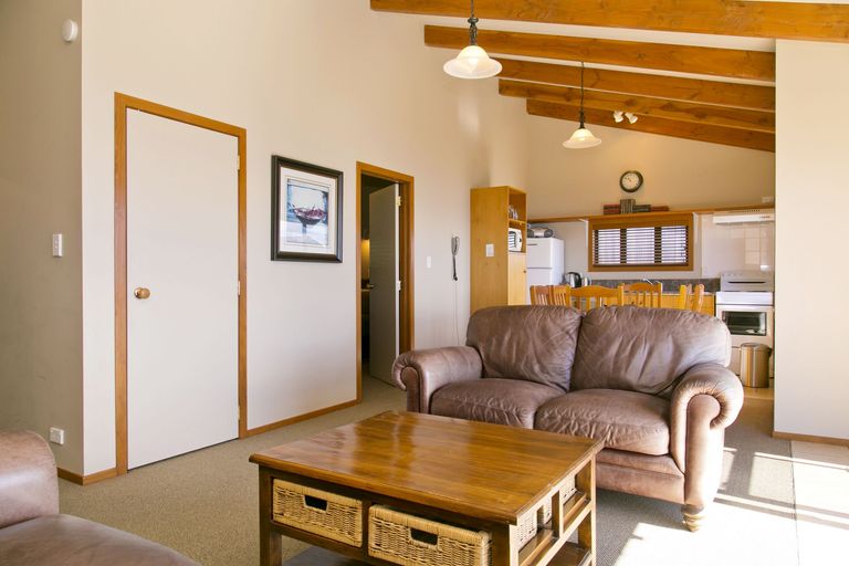 Photo of property in 23/88 Pukawa Road, Pukawa Bay, Turangi, 3381