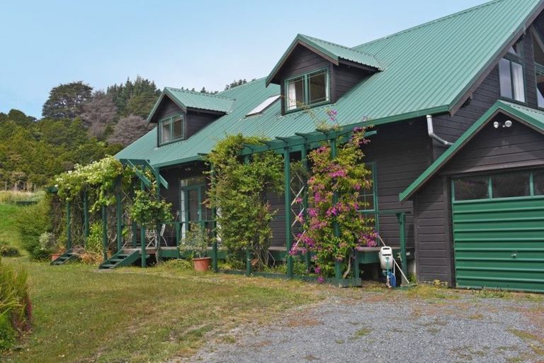 Photo of property in 64 Dennis Road, Kaipara Flats, Warkworth, 0981
