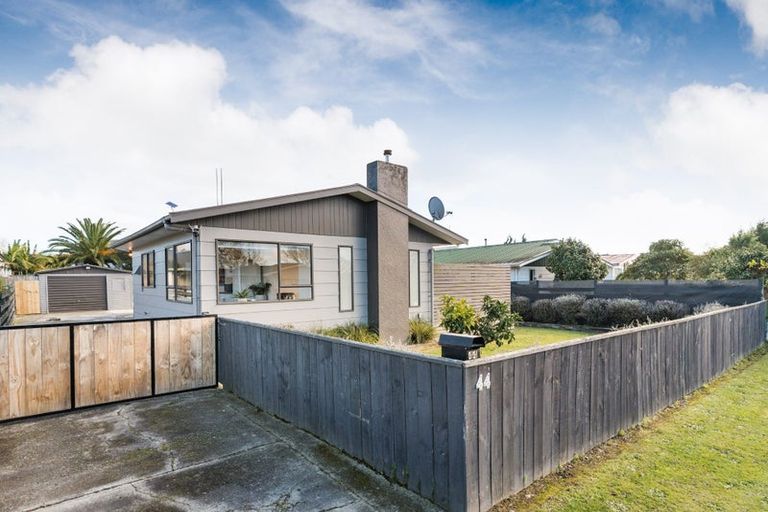 Photo of property in 44 Maxwells Line, Awapuni, Palmerston North, 4412