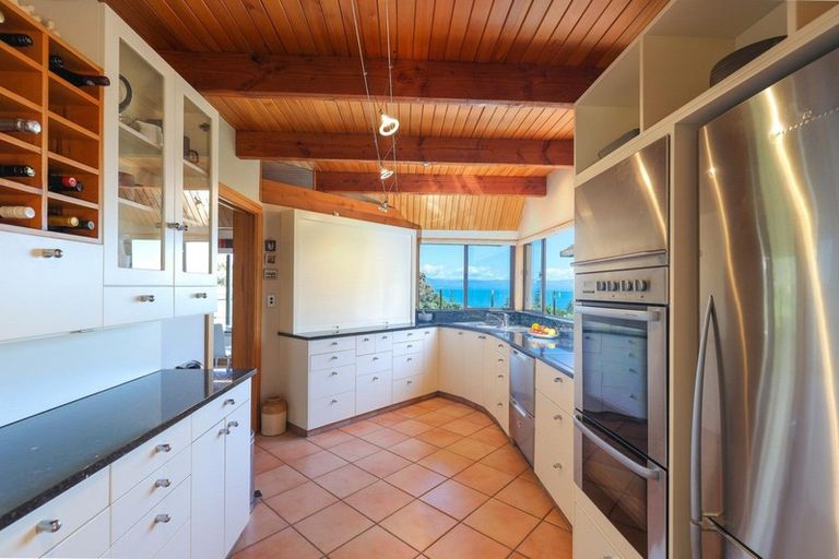 Photo of property in 2 The Cliffs, Britannia Heights, Nelson, 7010
