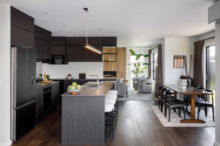 Photo of property in 56 Tironui Drive, Taradale, Napier, 4112