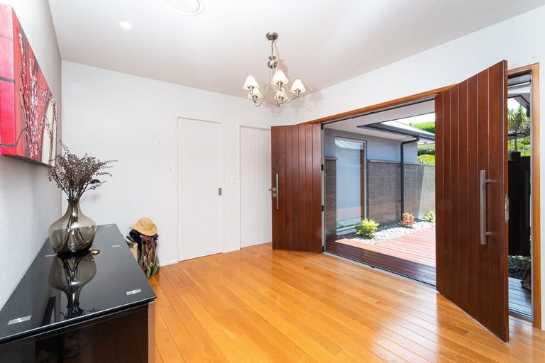 Photo of property in 135 Eskridge Drive, Eskdale, Napier, 4182