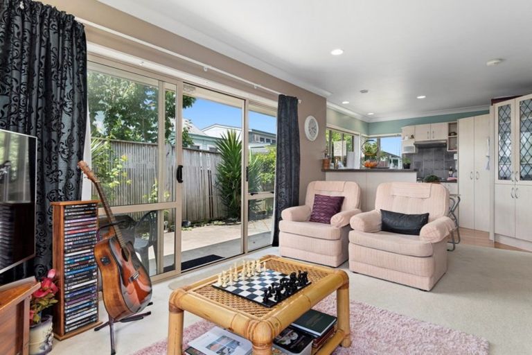 Photo of property in 15b Pooles Road, Greerton, Tauranga, 3112