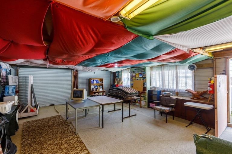 Photo of property in 429 Devon Street West, Lynmouth, New Plymouth, 4310