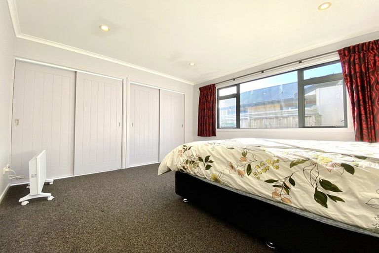 Photo of property in 3a Oxford Crescent, Ebdentown, Upper Hutt, 5018