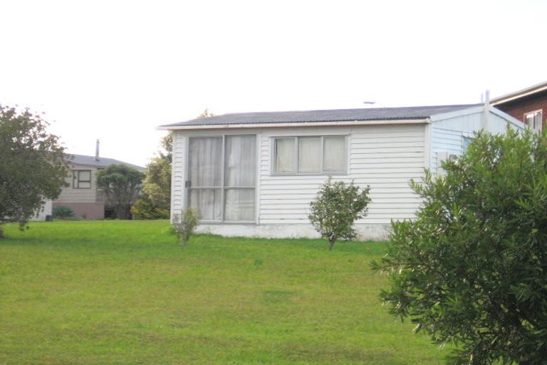Photo of property in 1 Aurora Avenue, Snells Beach, 0920