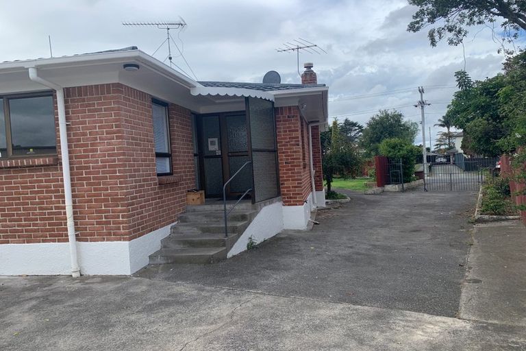 Photo of property in 7 Sutton Crescent, Papakura, 2110