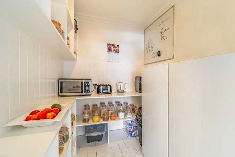 Photo of property in 57 Palmer Crescent, Silverstream, Upper Hutt, 5019