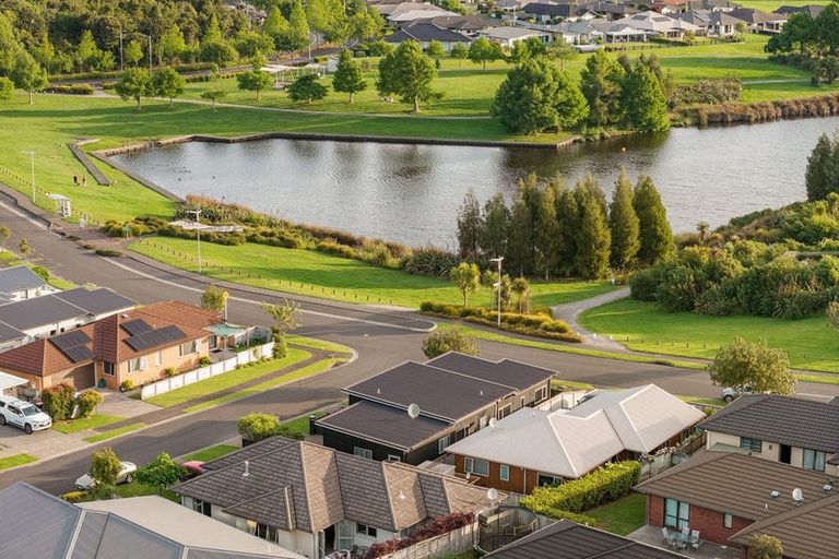 Photo of property in 1 Fender Close, Pyes Pa, Tauranga, 3112