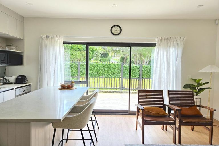 Photo of property in 5/30a Tirimoana Road, Te Atatu South, Auckland, 0602