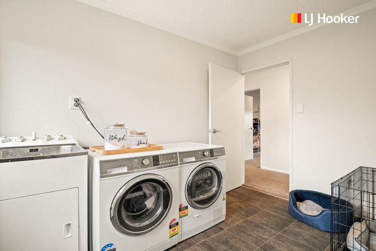 Photo of property in 43 Walton Park Avenue, Fairfield, Dunedin, 9018