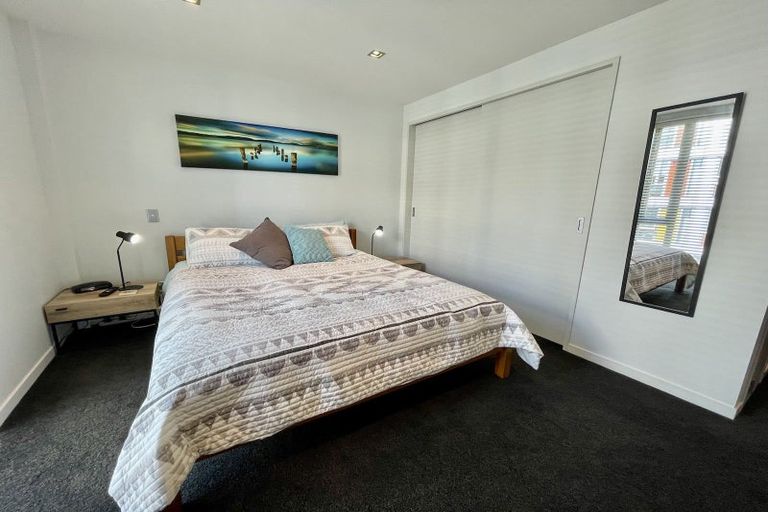 Photo of property in Piermont Apartments, 7b/82 Cable Street, Te Aro, Wellington, 6011