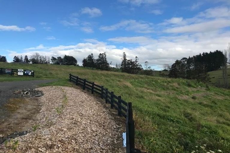 Photo of property in 35 Old Vintners Close, Te Kauwhata, 3782