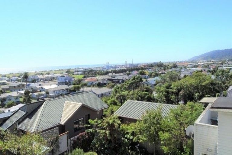 Photo of property in 56 Milton Road, Greymouth, 7805