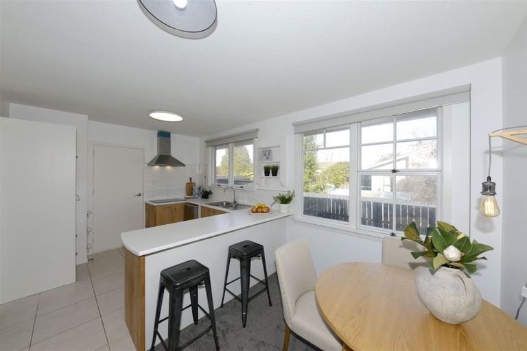 Photo of property in 2/333 Waimairi Road, Ilam, Christchurch, 8041