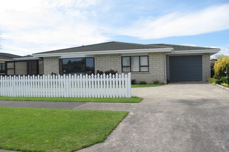 Photo of property in 6 Kakaho Drive, Tawhero, Whanganui, 4501