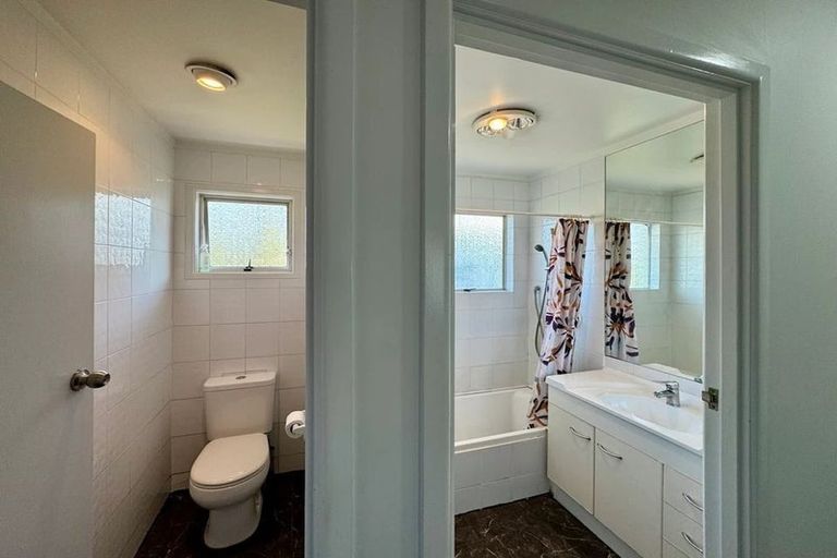 Photo of property in 2/147 Gills Road, Half Moon Bay, Auckland, 2014