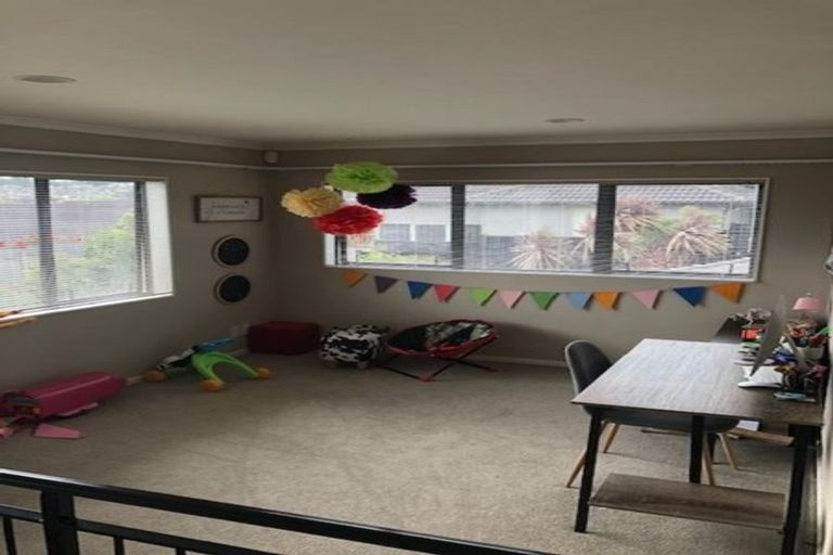 Photo of property in 10 Beros Place, Flat Bush, Auckland, 2016