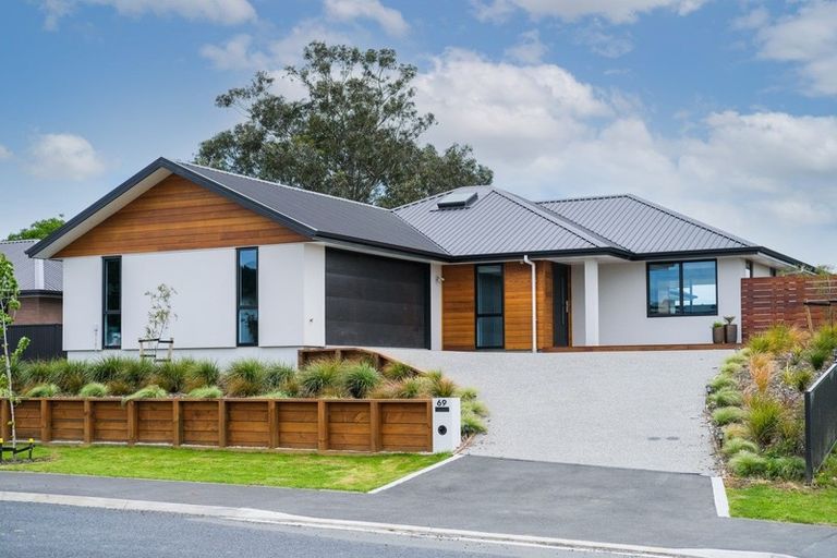 Photo of property in 69 Owhiro Avenue, Mosgiel, 9024