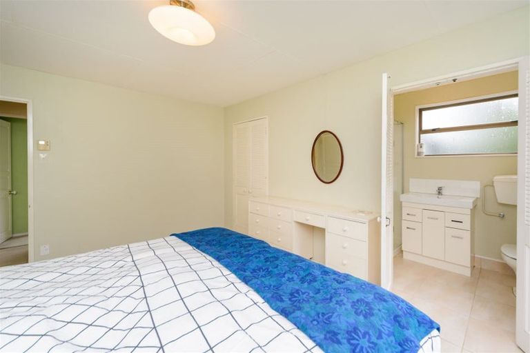 Photo of property in 73 Keeling Street, West End, Palmerston North, 4412