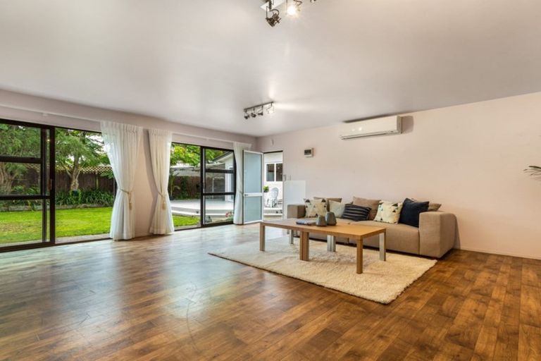 Photo of property in 490 Te Atatu Road, Te Atatu Peninsula, Auckland, 0610