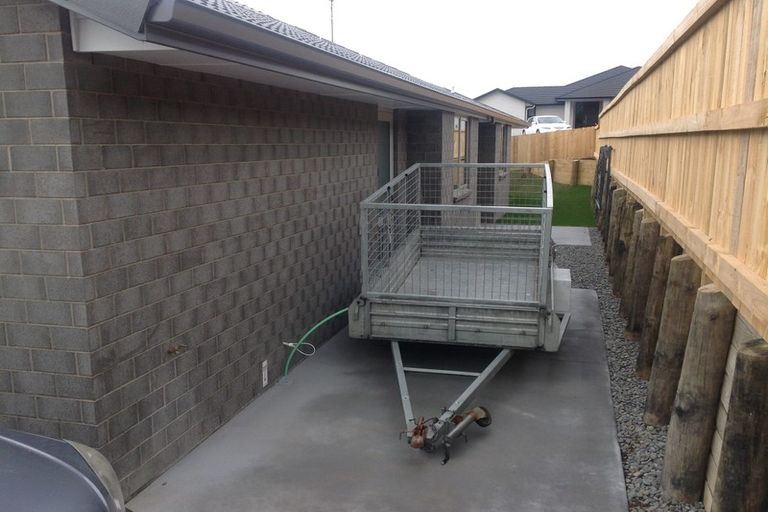 Photo of property in 11 Winspear Place, Omokoroa, 3114