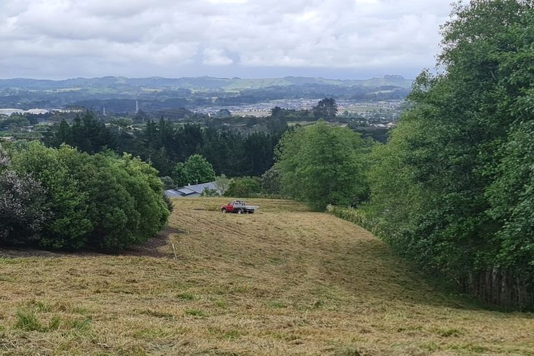 Photo of property in 409 Old North Road, Kumeu, 0892