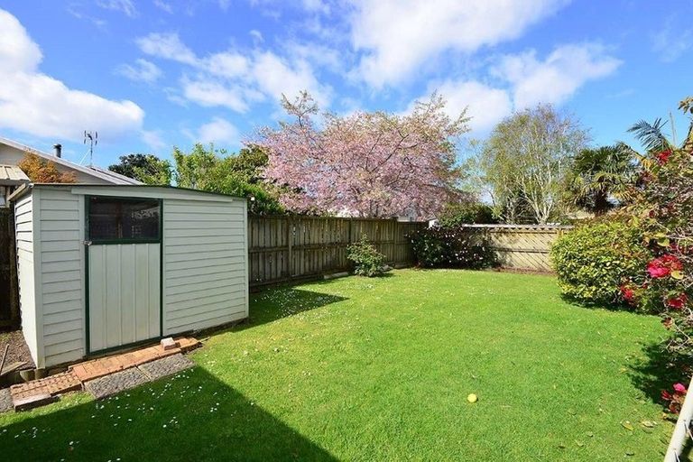 Photo of property in 119 Riverside Road, Orewa, 0931