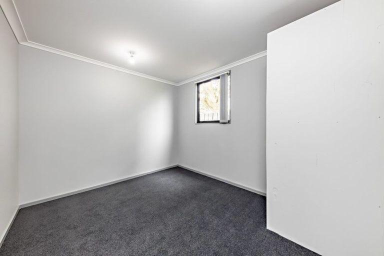 Photo of property in 367 Roscommon Road, Clendon Park, Auckland, 2103