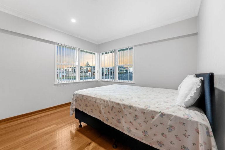 Photo of property in 1/1 Sutton Crescent, Papatoetoe, Auckland, 2025