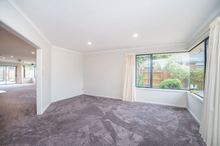 Photo of property in 64 Royal Oak Drive, Kelvin Grove, Palmerston North, 4414