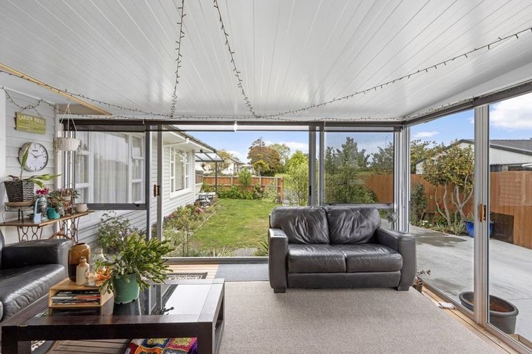 Photo of property in 13 Bickerton Street, Wainoni, Christchurch, 8061