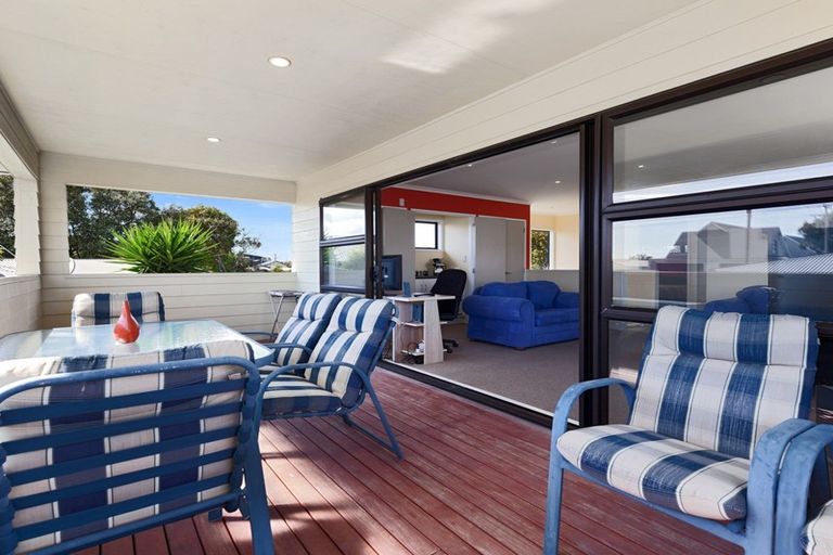 Photo of property in 24b Karewa Parade, Papamoa Beach, Papamoa, 3118