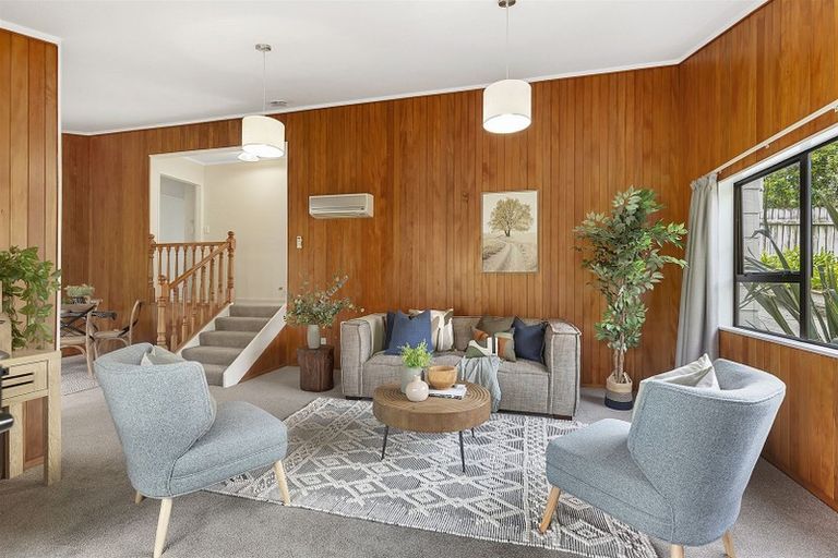 Photo of property in 53 Albatross Close, Whitby, Porirua, 5024