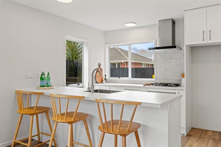 Photo of property in 3/251 Memorial Avenue, Burnside, Christchurch, 8053