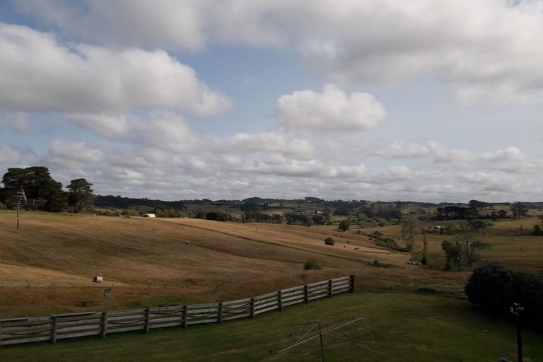 Photo of property in 139 Whitehills Road, Waitoki, Silverdale, 0994