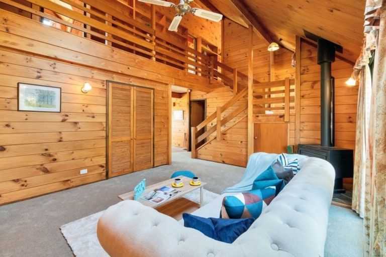 Photo of property in 124b Sandspit Road, Shelly Park, Auckland, 2014