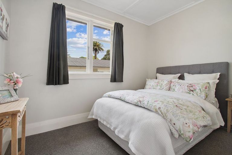Photo of property in 32 Mellsop Avenue, Waiuku, 2123