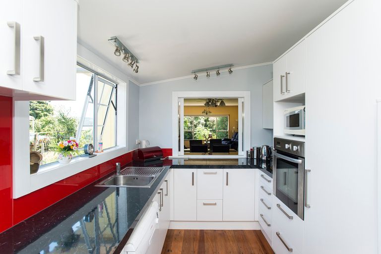 Photo of property in 7 Whitmore Road, Ormond, Gisborne, 4071