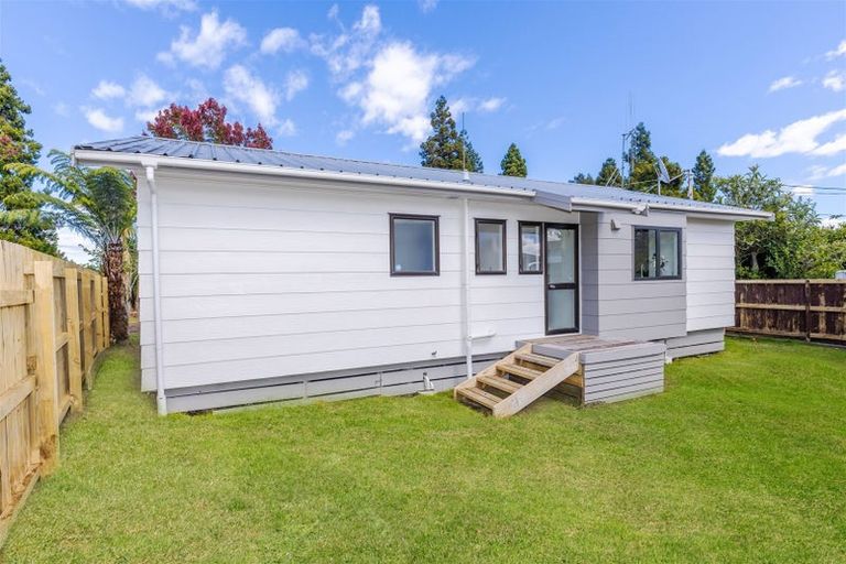 Photo of property in 22b Sandleigh Road, Hamilton Lake, Hamilton, 3204