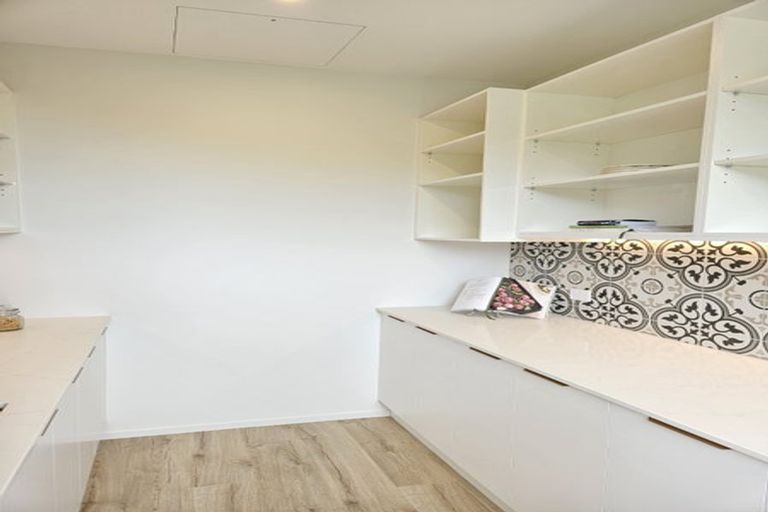 Photo of property in 8 Kapuka Lane, Kennedys Bush, Christchurch, 8025