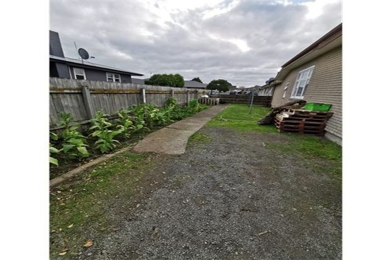 Photo of property in 31 Knowles Street, Terrace End, Palmerston North, 4410