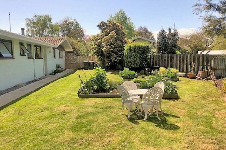 Photo of property in 14 Taiaroa Place, Southbridge, 7602