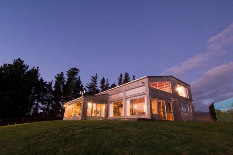 Photo of property in 198-200 Maungakotukutuku Road, Paraparaumu, 5032