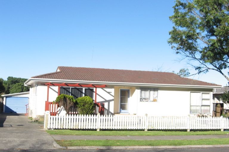 Photo of property in 15 Sunlands Drive, Manurewa, Auckland, 2102