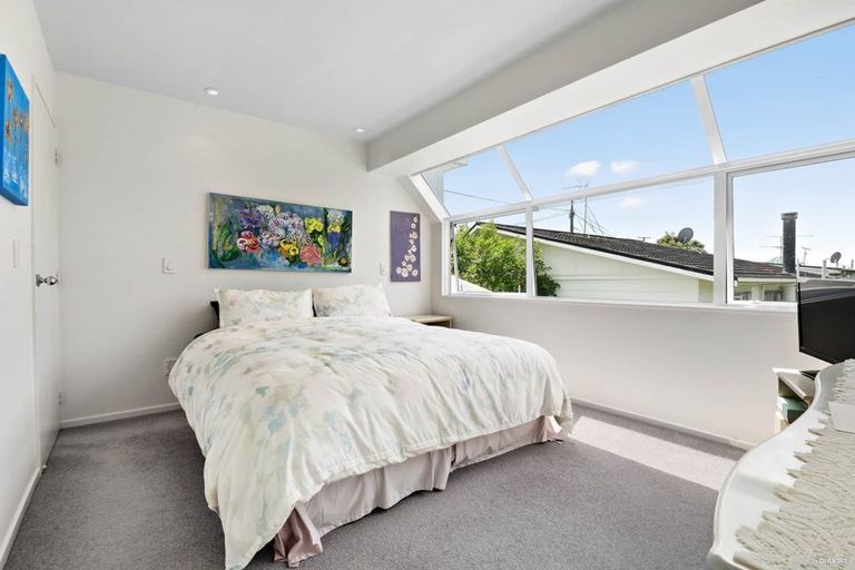 Photo of property in 1/30 Matipo Road, Mairangi Bay, Auckland, 0630